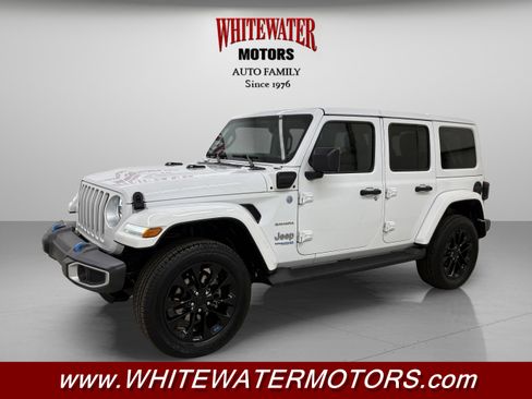 Used 2022 Jeep Wrangler Unlimited Sahara w/ Cold Weather Group image 1