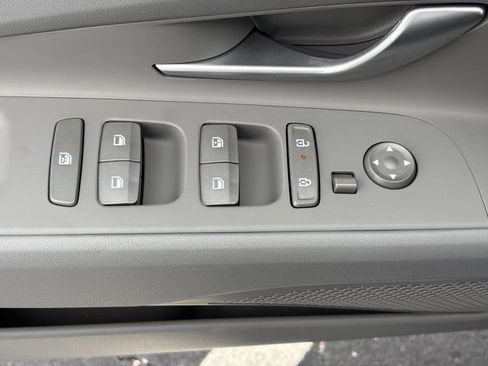 New 2026 Hyundai Elantra SEL Sport image 18