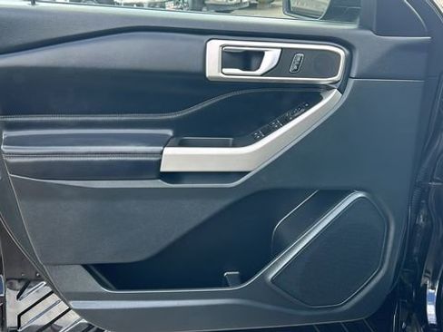 Certified 2023 Ford Explorer XLT w/ Equipment Group 202A AWD/4WD image 18
