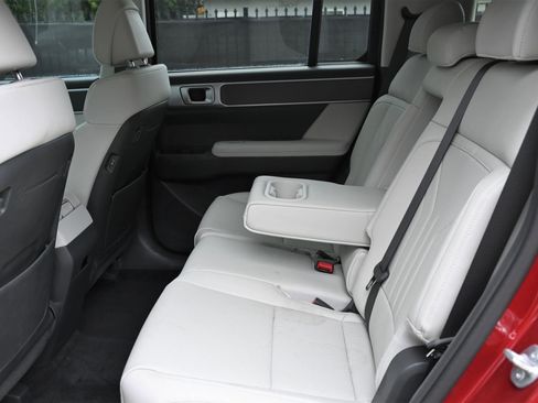 Used 2025 Hyundai Santa Fe SEL image 15