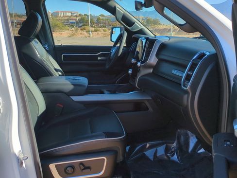 Used 2025 RAM 1500 Laramie w/ Sport Appearance Package image 31