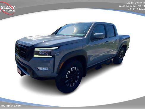 Used 2022 Nissan Frontier PRO-4X AWD/4WD image 1