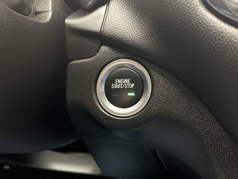 Certified 2023 Chevrolet Equinox LT w/ Driver Convenience Package image 20