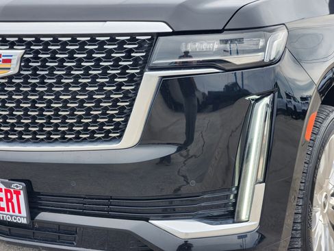 Used 2023 Cadillac Escalade ESV Premium Luxury AWD/4WD image 8