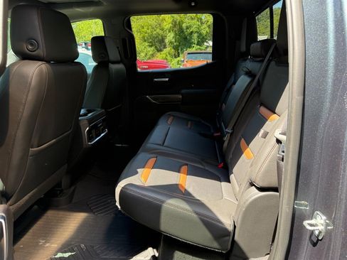 Used 2020 GMC Sierra 1500 AT4 w/ AT4 Premium Package AWD/4WD image 8
