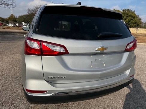 Used 2021 Chevrolet Equinox LT image 14