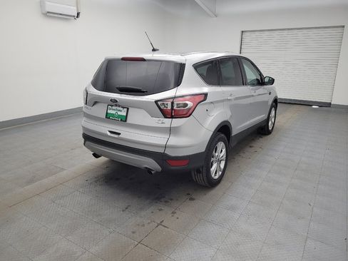 Used 2017 Ford Escape SE AWD/4WD image 9