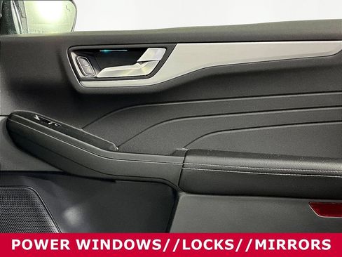 Used 2023 Ford Escape Platinum AWD/4WD image 25