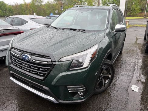 Used 2023 Subaru Forester Touring AWD/4WD image 2