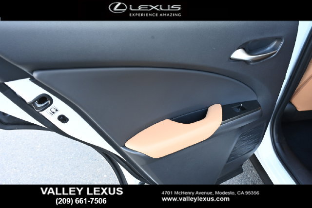 New 2026 Lexus UX 300h FWD w/ Accessory Package (2T) image 17