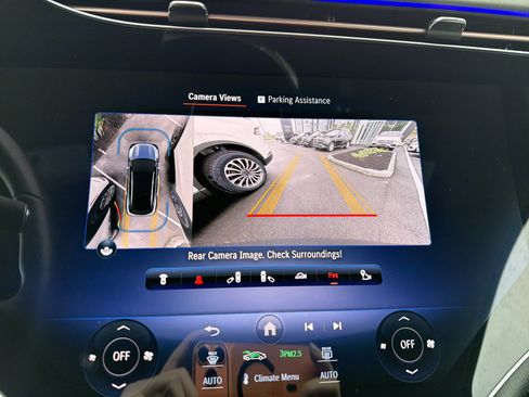 Certified 2023 Mercedes-Benz EQS 580 4MATIC SUV image 21