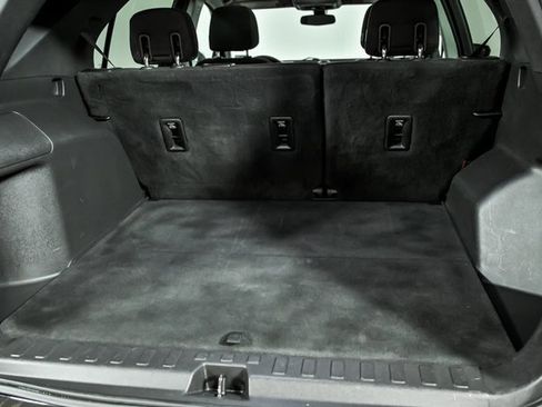 Used 2019 Chevrolet Equinox LT w/ Sun & Navigation Package image 8