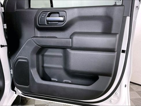 Used 2021 Chevrolet Silverado 1500 Custom image 23