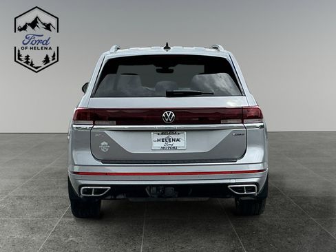 Used 2024 Volkswagen Atlas SEL Premium R-Line AWD/4WD image 4