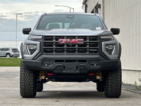 New 2026 GMC Canyon AT4X w/ AT4X AEV Edition AWD/4WD image 3