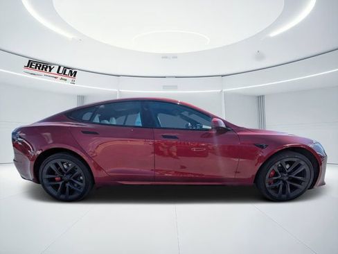 Used 2024 Tesla Model S Plaid AWD/4WD image 2