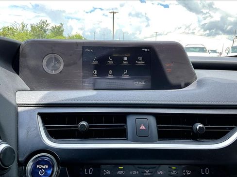 Used 2021 Lexus UX 250h w/ Premium Package AWD/4WD image 32