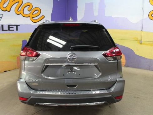 Used 2019 Nissan Rogue SV FWD image 7