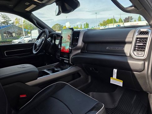 New 2025 RAM 3500 Laramie image 27