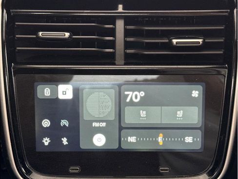 Used 2022 Rivian R1T Launch Edition image 23