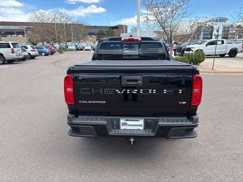 Used 2022 Chevrolet Colorado Z71 AWD/4WD image 5