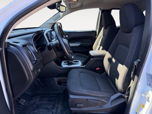 Used 2021 Chevrolet Colorado LT w/ Fleet Safety Package image 11