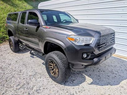 Used 2017 Toyota Tacoma SR