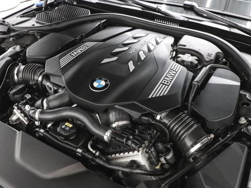 Used 2022 BMW 750i xDrive w/ Luxury Rear Seating Package image 53