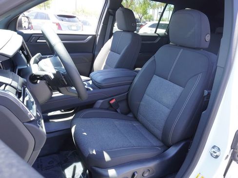 New 2025 GMC Acadia Elevation image 14