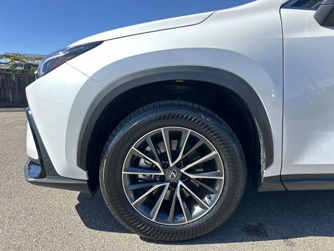 Used 2025 Lexus NX 350h 350h Base w/ Cold Area Package image 18