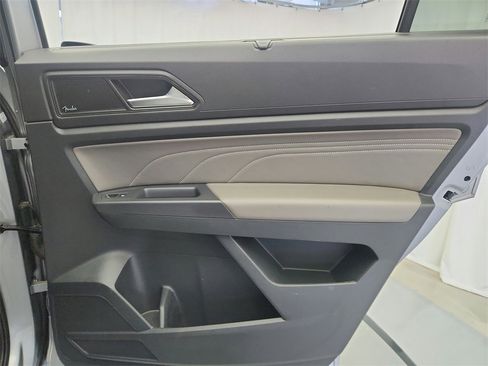 Used 2021 Volkswagen Atlas Cross Sport SEL Premium image 28