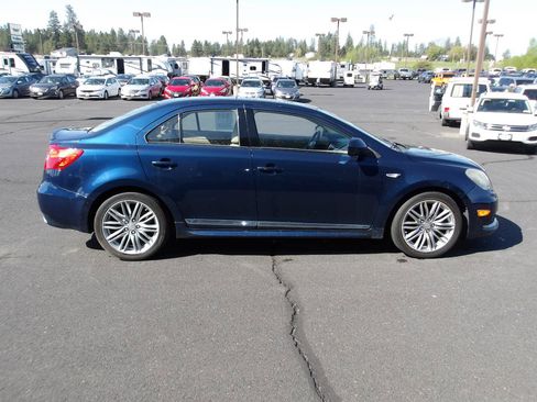 Used 2011 Suzuki Kizashi Sport SLS AWD/4WD image 6