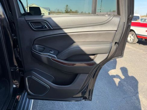 Used 2019 GMC Yukon SLE w/ SLE Value Package image 21