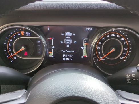 Used 2021 Jeep Wrangler Sport S image 25