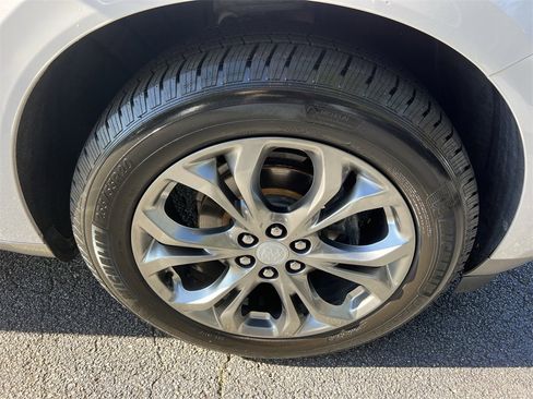 Used 2019 Buick Enclave Avenir w/ Avenir Technology Package image 10