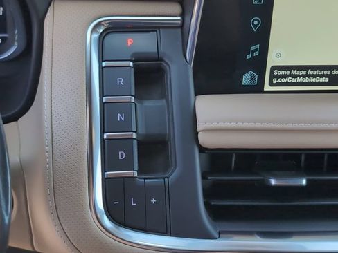 Used 2023 Chevrolet Tahoe Premier AWD/4WD image 20