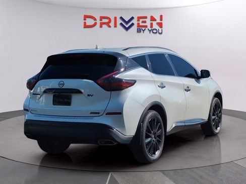 Used 2023 Nissan Murano SV w/ SV Midnight Edition Package FWD image 5