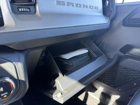 Used 2025 Ford Bronco Outer Banks image 33