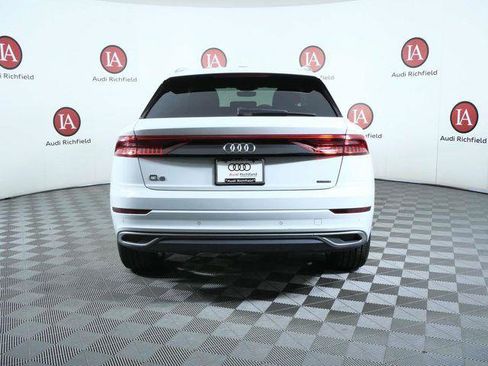 Used 2023 Audi Q8 Premium AWD/4WD image 7