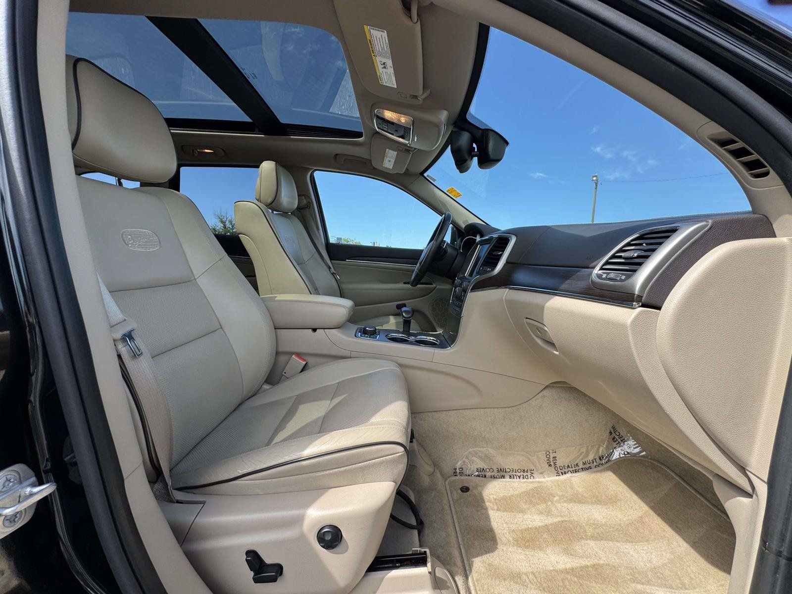 Used 2015 Jeep Grand Cherokee Overland AWD/4WD image 18