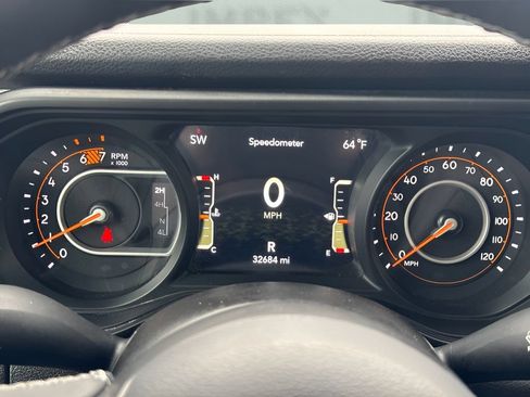 Used 2025 Jeep Wrangler Unlimited Sport AWD/4WD image 24