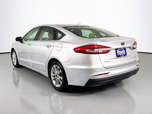 Used 2019 Ford Fusion SE image 7