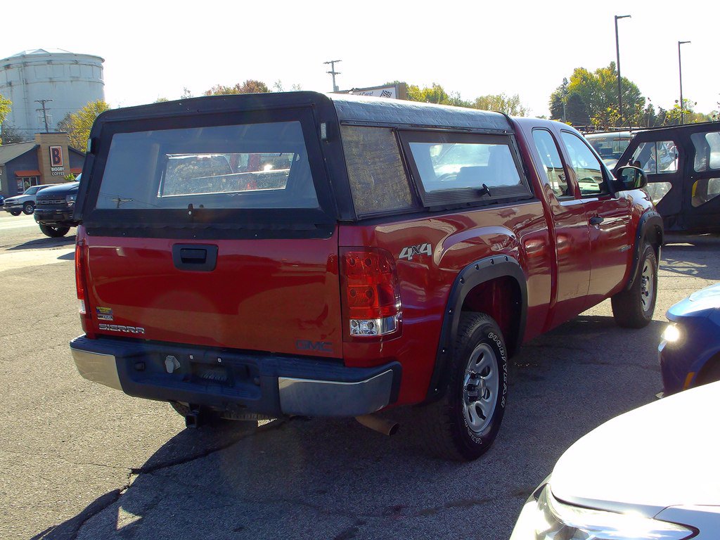 Used 2009 GMC Sierra 1500 W/T AWD/4WD image 4