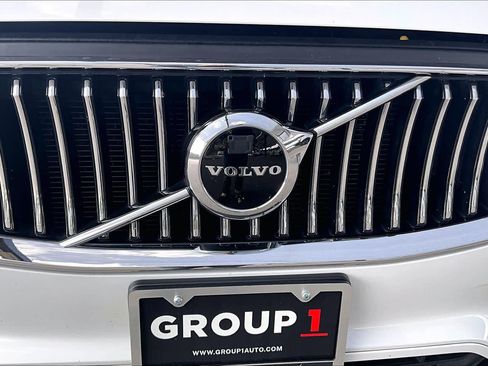 Used 2021 Volvo XC90 T5 Momentum w/ Protection Package Premier FWD image 31