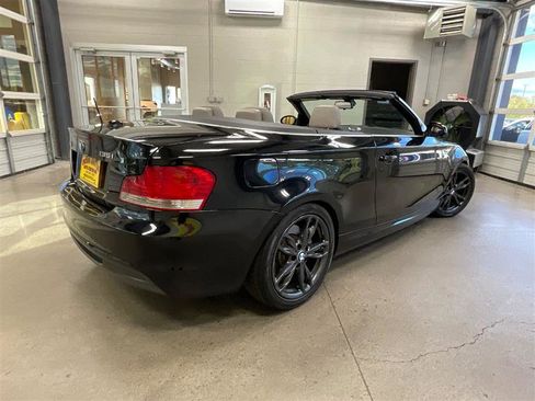 Used 2008 BMW 135i Convertible image 27