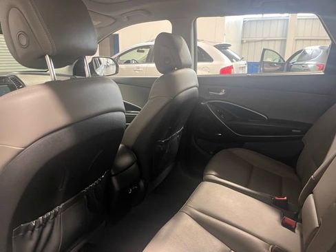 Used 2015 Hyundai Santa Fe GLS w/ Option Group 03 FWD image 17