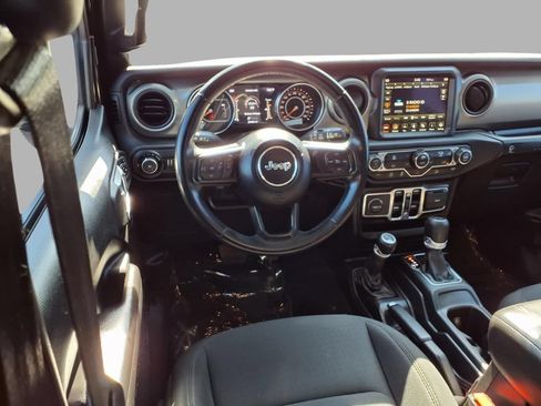 Used 2021 Jeep Wrangler Unlimited Sport AWD/4WD image 4