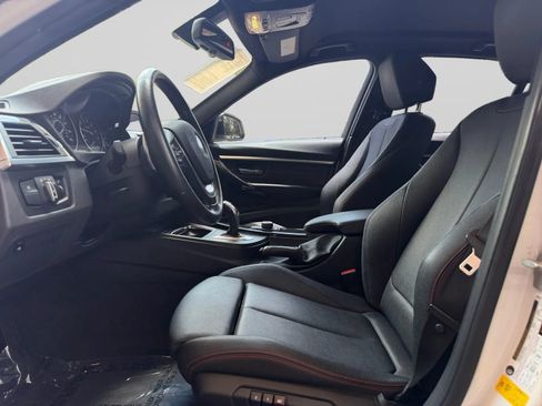 Used 2018 BMW 330i Sedan RWD image 15