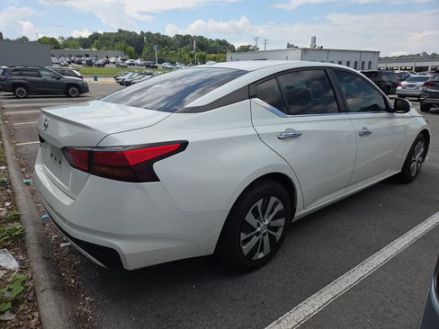 Used 2020 Nissan Altima 2.5 S FWD image 4