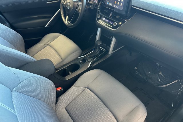 Certified 2024 Toyota Corolla Cross AWD Hybrid w/ Moonroof Package image 20